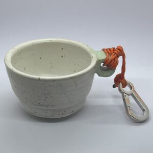 h001-010 — horse cup