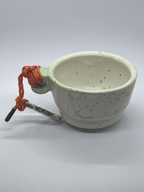h001-010 — horse cup - Image 2